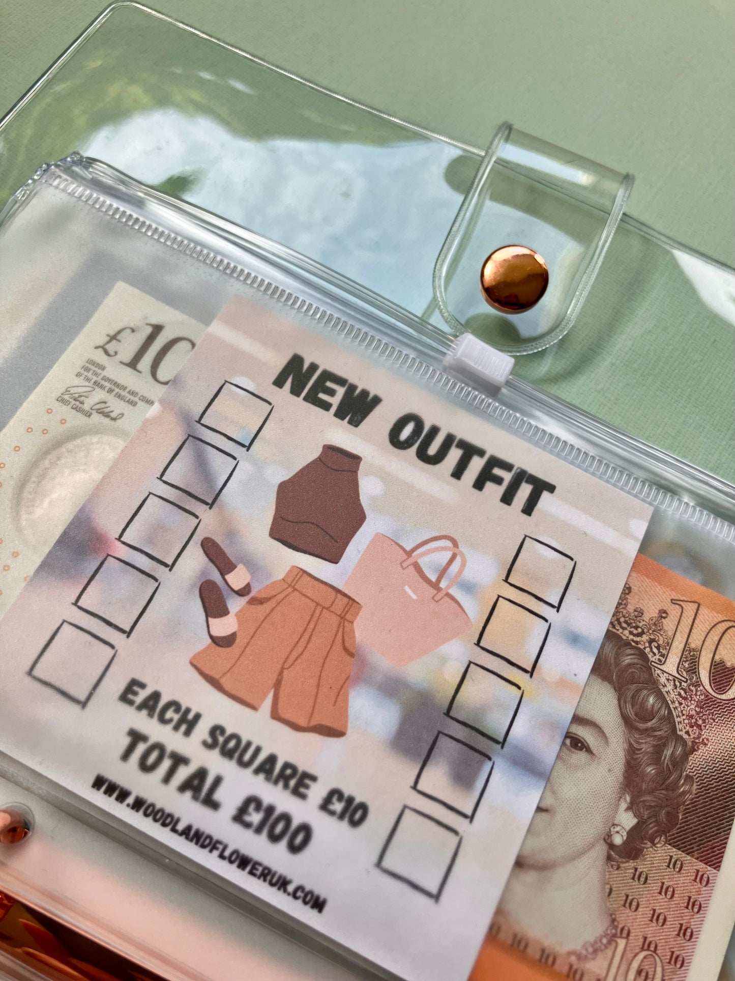 Square mini saving challenge ( New outfit)